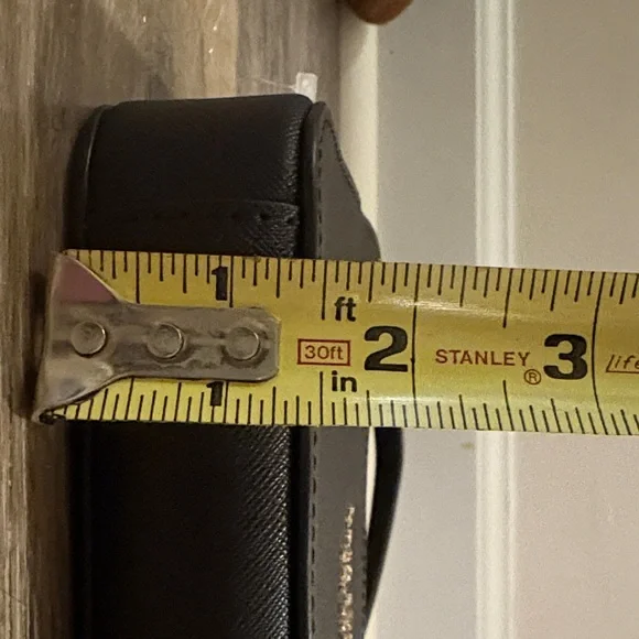 Kate Spade Black Purse with Gold Hardware - Shoulder bag - Picture 10 of 13